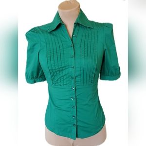 GUESS JEANS fitted green button down top
